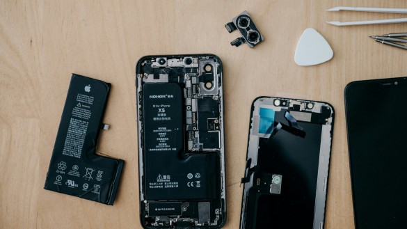 iFixit Ends Partnership with Samsung Over Repairability Concerns