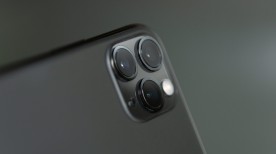 Close-up Phography of a Grey Iphone Xi